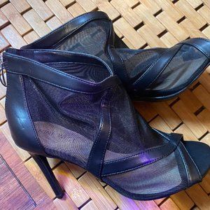 Black Nine West shoes (New-sz 7.5)